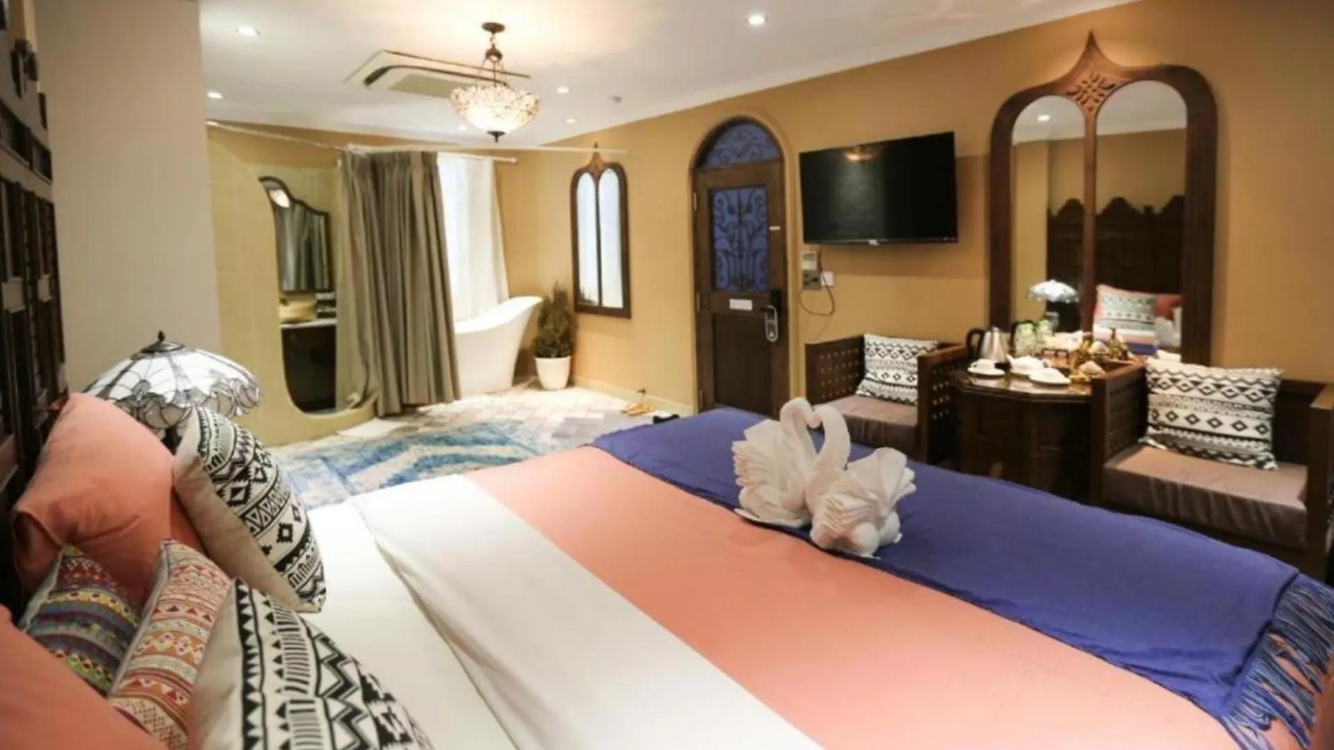 Duc Vuong Saigon Hotel - Bui Vien Ho Chi Minh City
